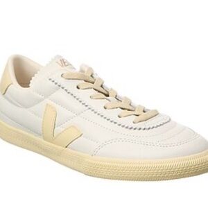 NIB Veja Paneka women’s size 10 41 white campo sneakers